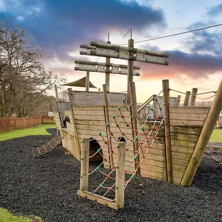 Apple Tree Lodge Hot Tub 3 Bedroom 2 Bars モーペス エクステリア 写真