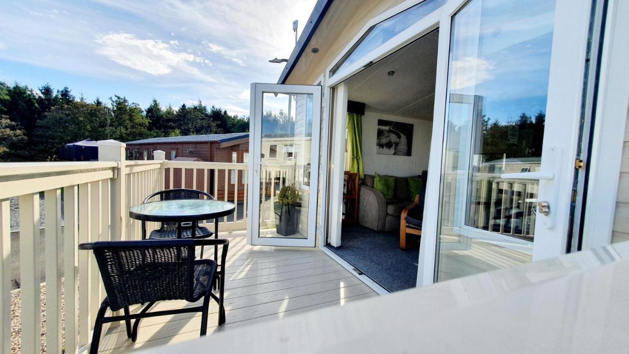 Apple Tree Lodge Hot Tub 3 Bedroom 2 Bars モーペス エクステリア 写真