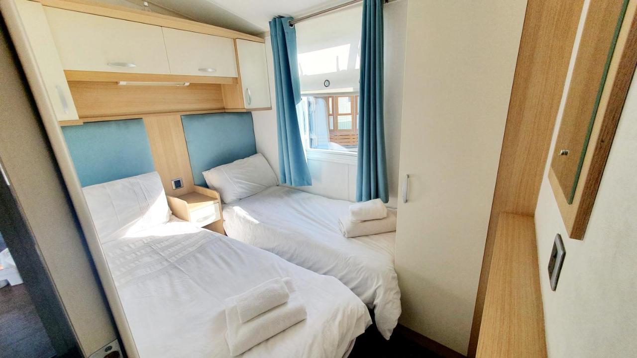 Apple Tree Lodge Hot Tub 3 Bedroom 2 Bars モーペス エクステリア 写真